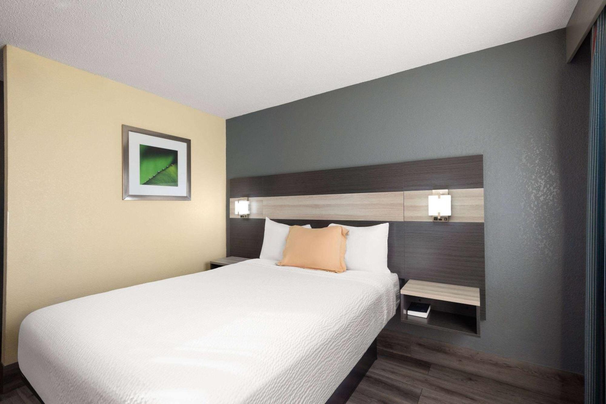 Travelodge By Wyndham Perry National Fairgrounds Area I-75 Zewnętrze zdjęcie