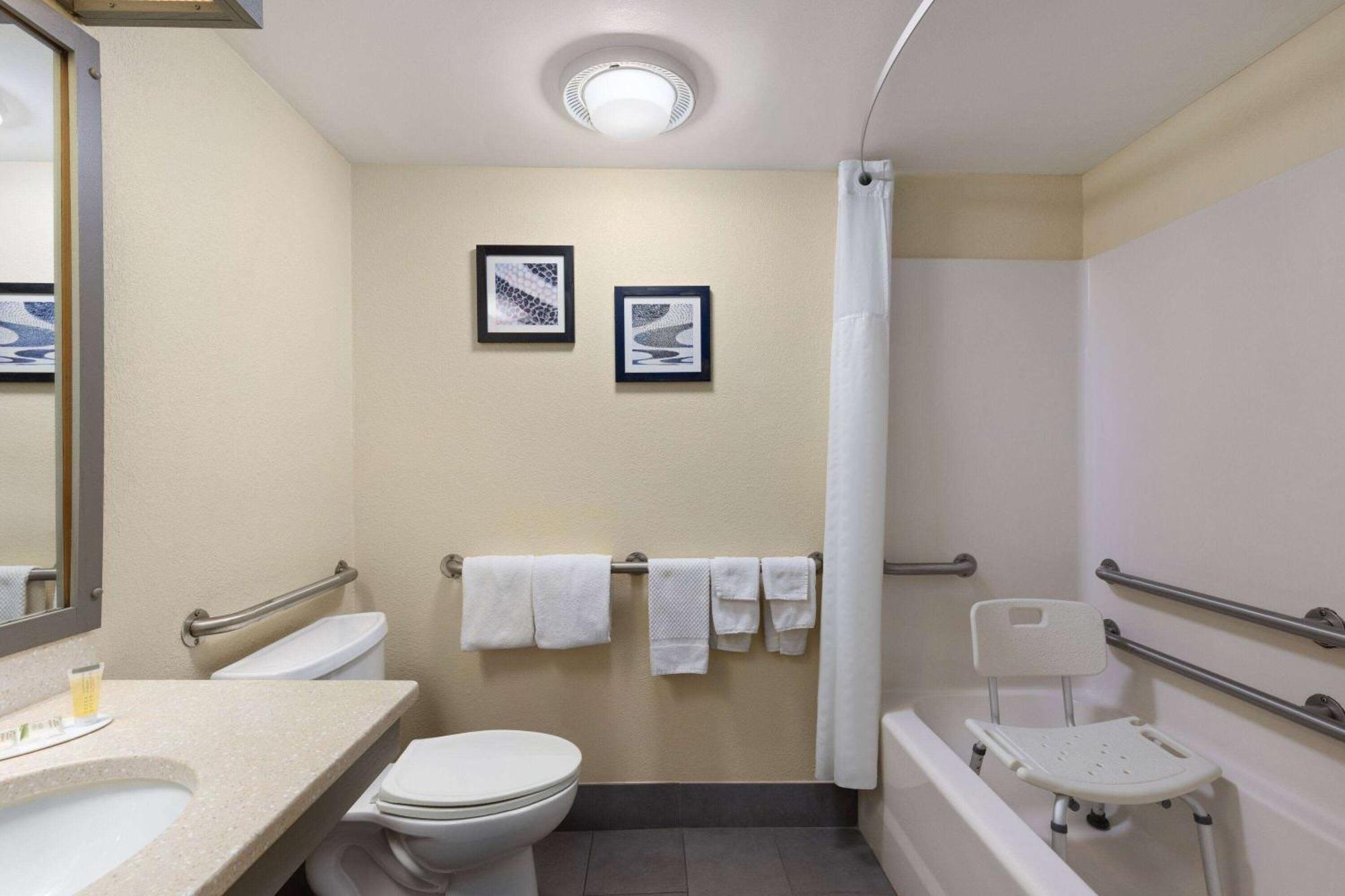 Travelodge By Wyndham Perry National Fairgrounds Area I-75 Zewnętrze zdjęcie